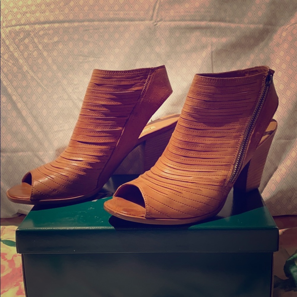 Paul Green Cayenne Leather Peep Toe Sandal